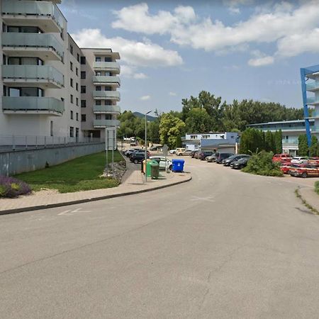 Alure Residences 1 & 24H Self Check-In, Free Parking In Front Of The Apartment Building, New Building, Terrace, Cafe With Breakfast In The Apartment Building, Next To The Aqua Park 班斯卡-比斯特里察 外观 照片