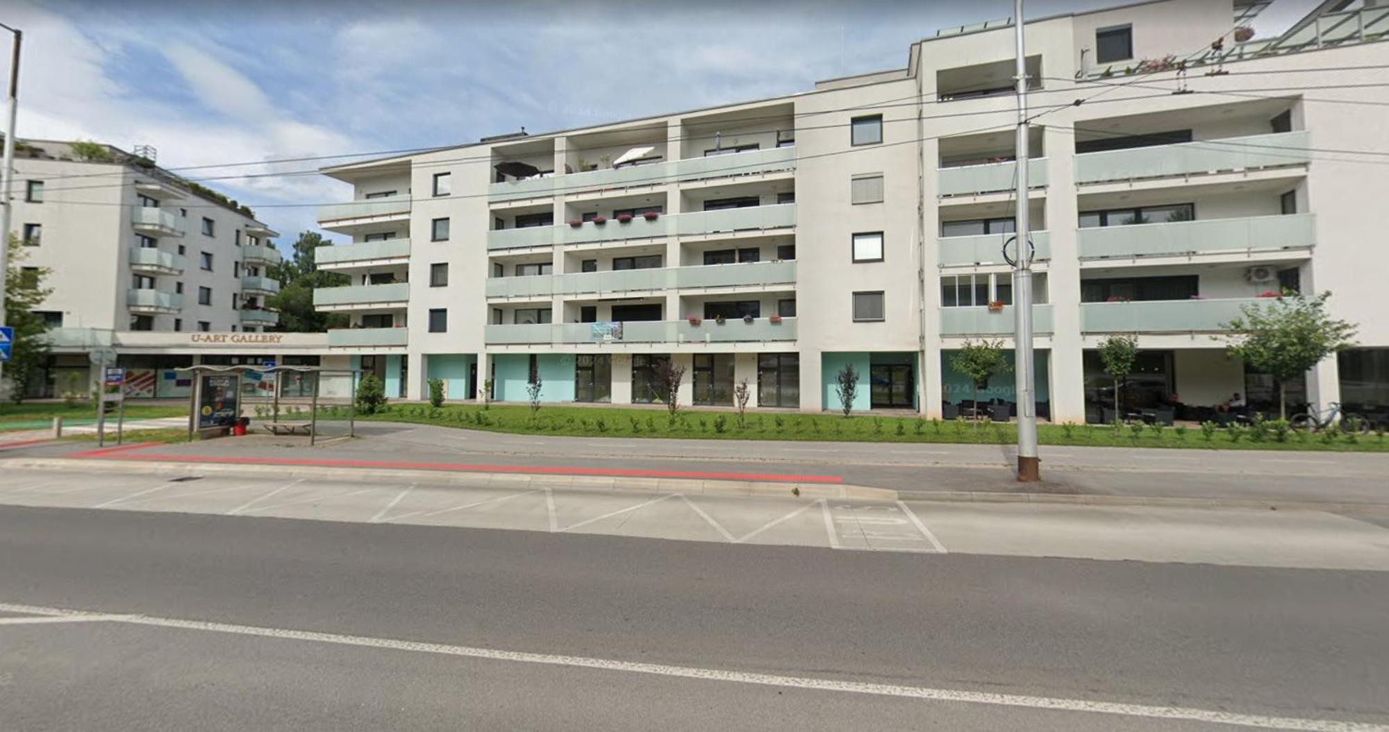 Alure Residences 1 & 24H Self Check-In, Free Parking In Front Of The Apartment Building, New Building, Terrace, Cafe With Breakfast In The Apartment Building, Next To The Aqua Park 班斯卡-比斯特里察 外观 照片